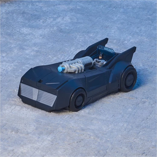 Spin Master Tech Defender Batmobile Transforming Vehicle with Launcher Launcherfor Kids '