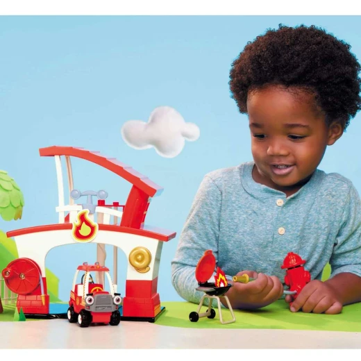 Little Tikes | Let's Go Cozy Coupe Fire Station Playset