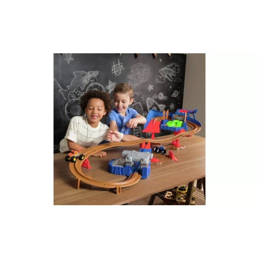 Monster Jam 1:64 Supercharge Monster Truck Speedway Playset '